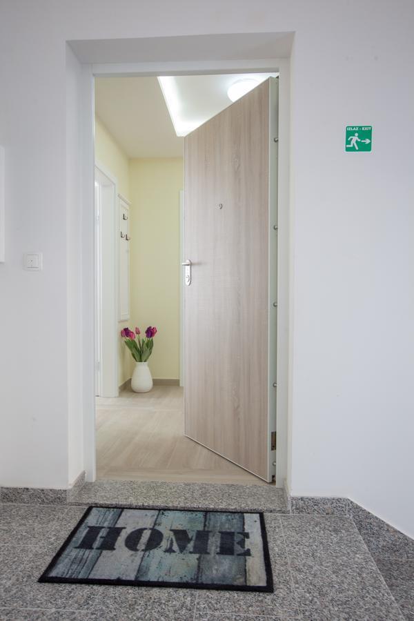 Apartment Ivana.R Макарська Екстер'єр фото